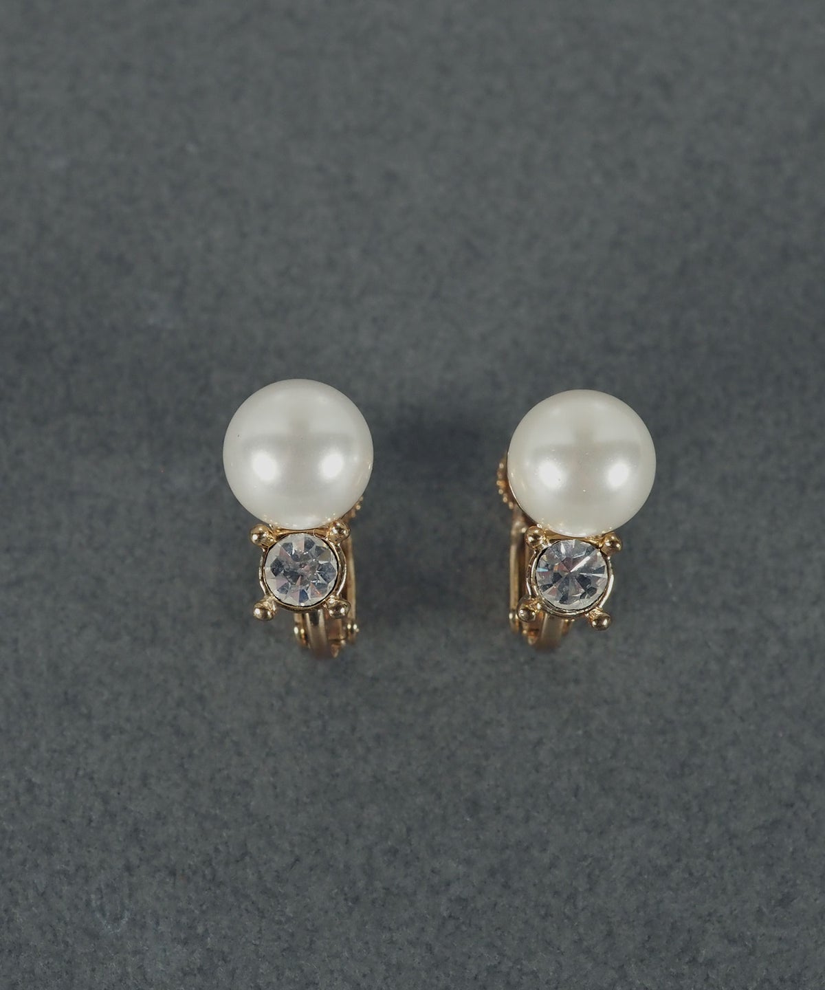 ワングレインストーンイヤリング【MUK voyalibre】