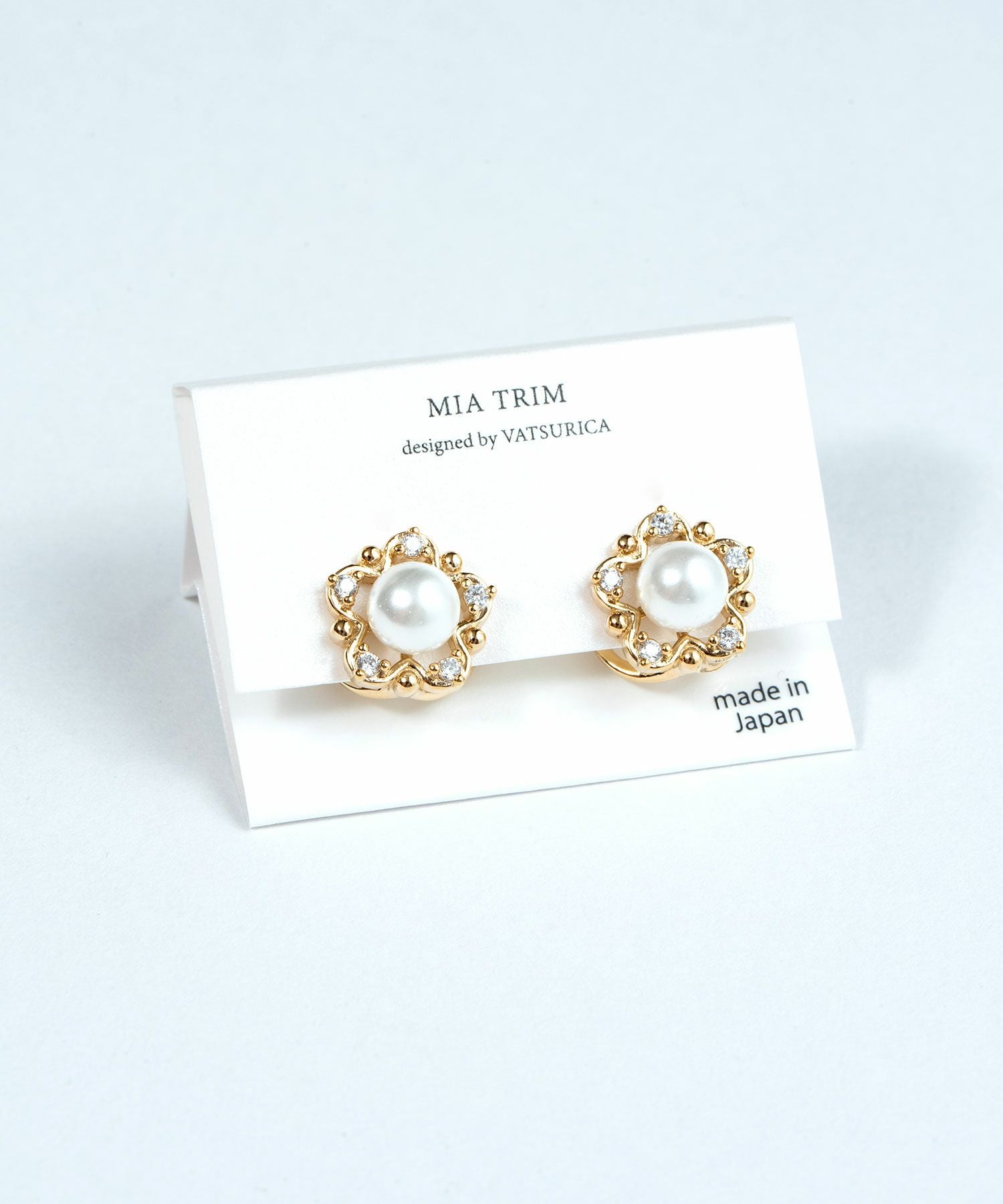 フルールラウンドメタルイヤリング