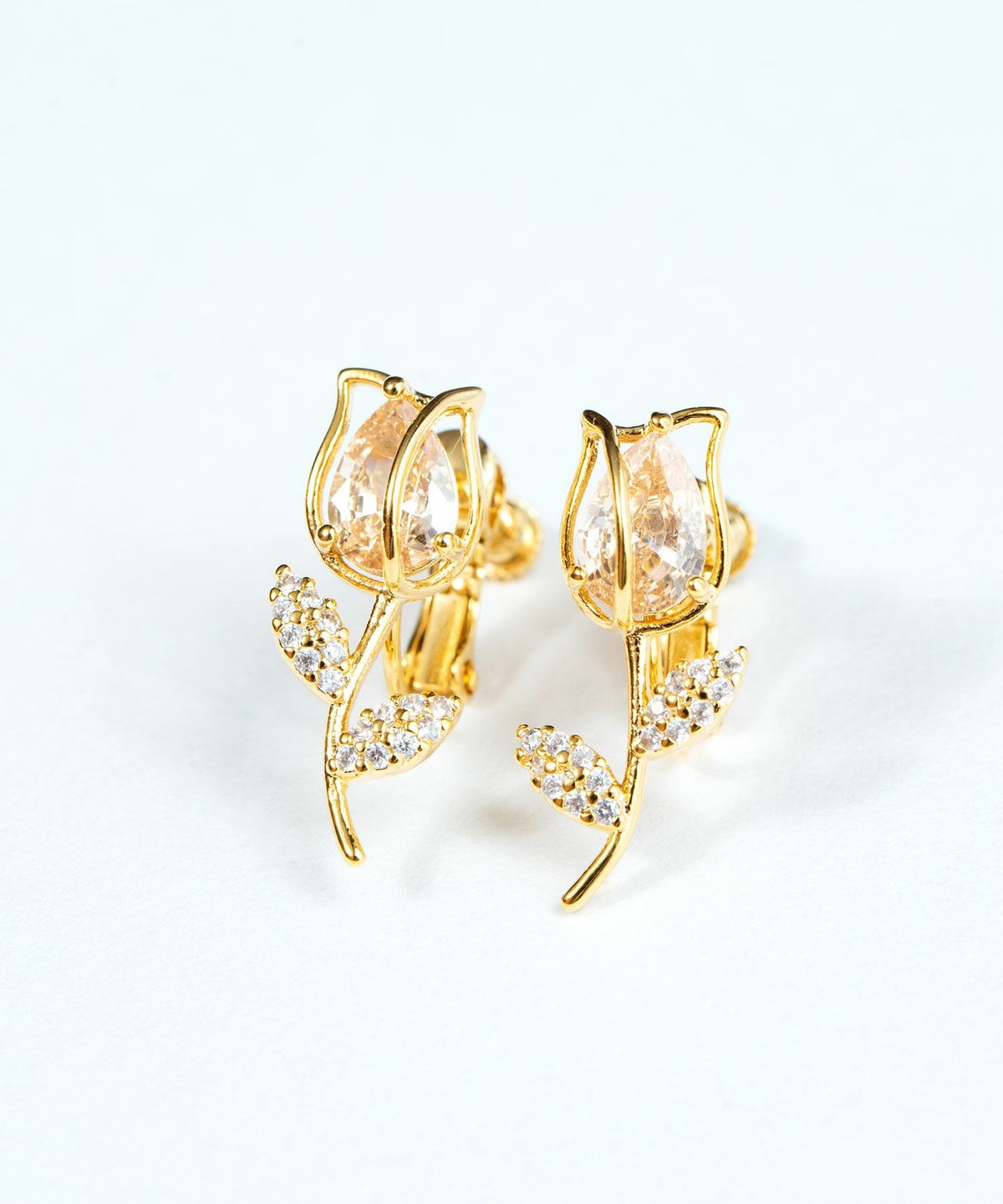 チューリップカラーキュービックイヤリング【MUK shady sophy】