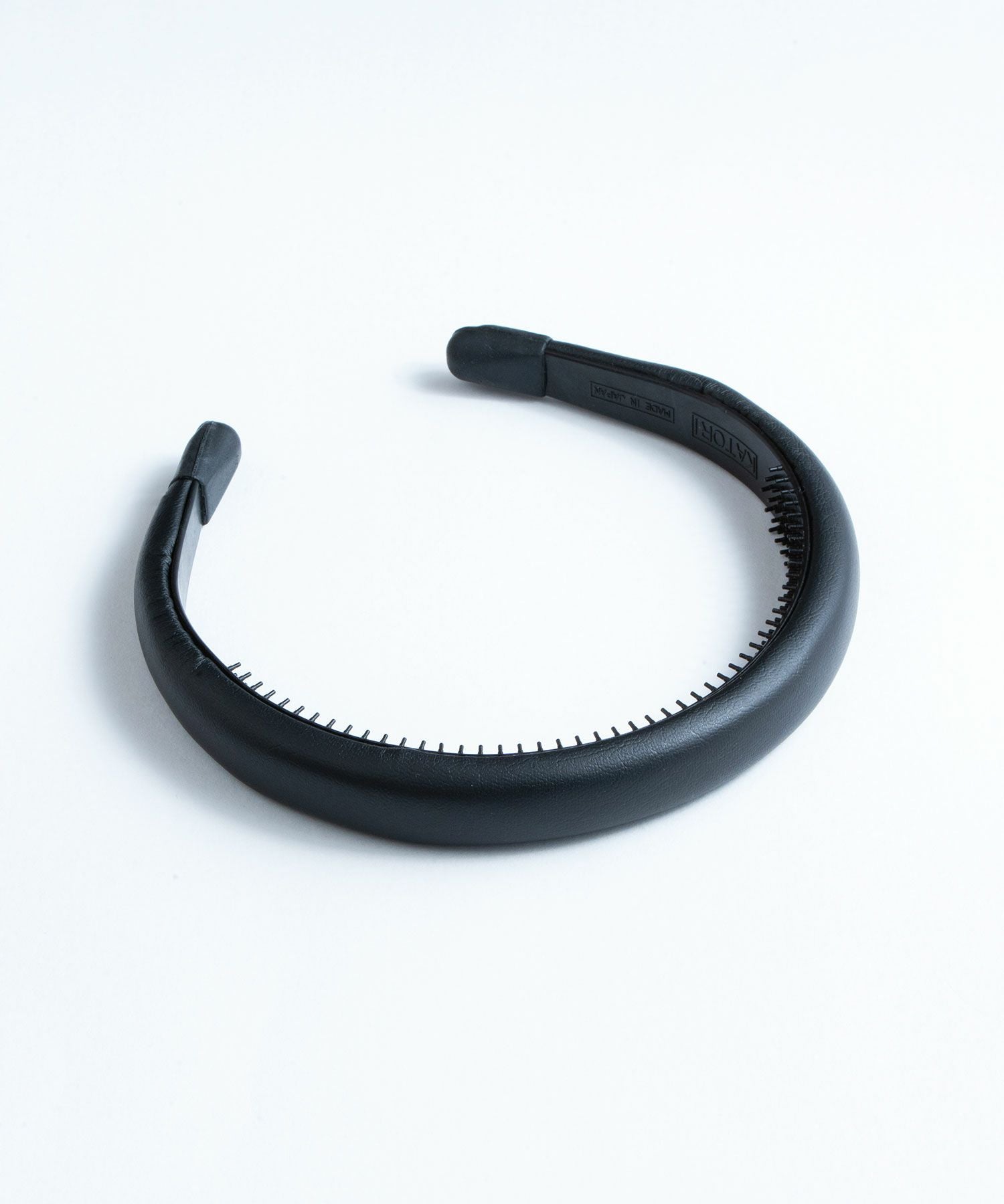 痛くならないレザーカチューシャ