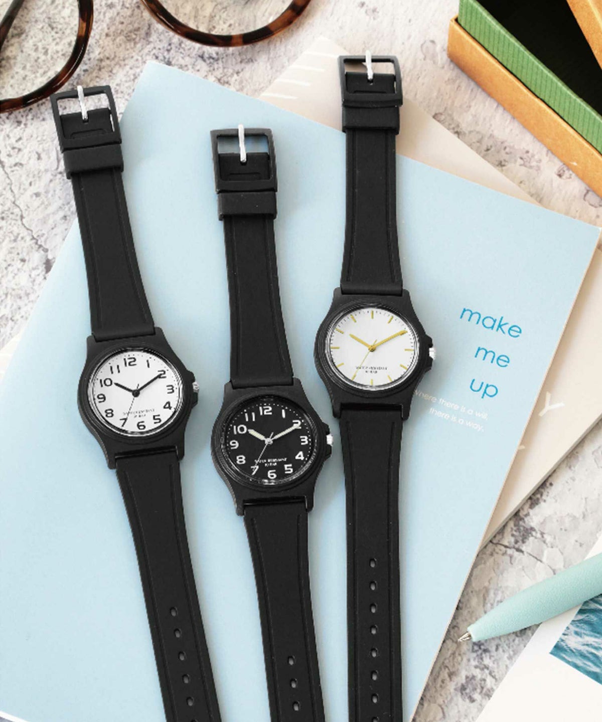 【10気圧防水】 プラスチックベルトウォッチ