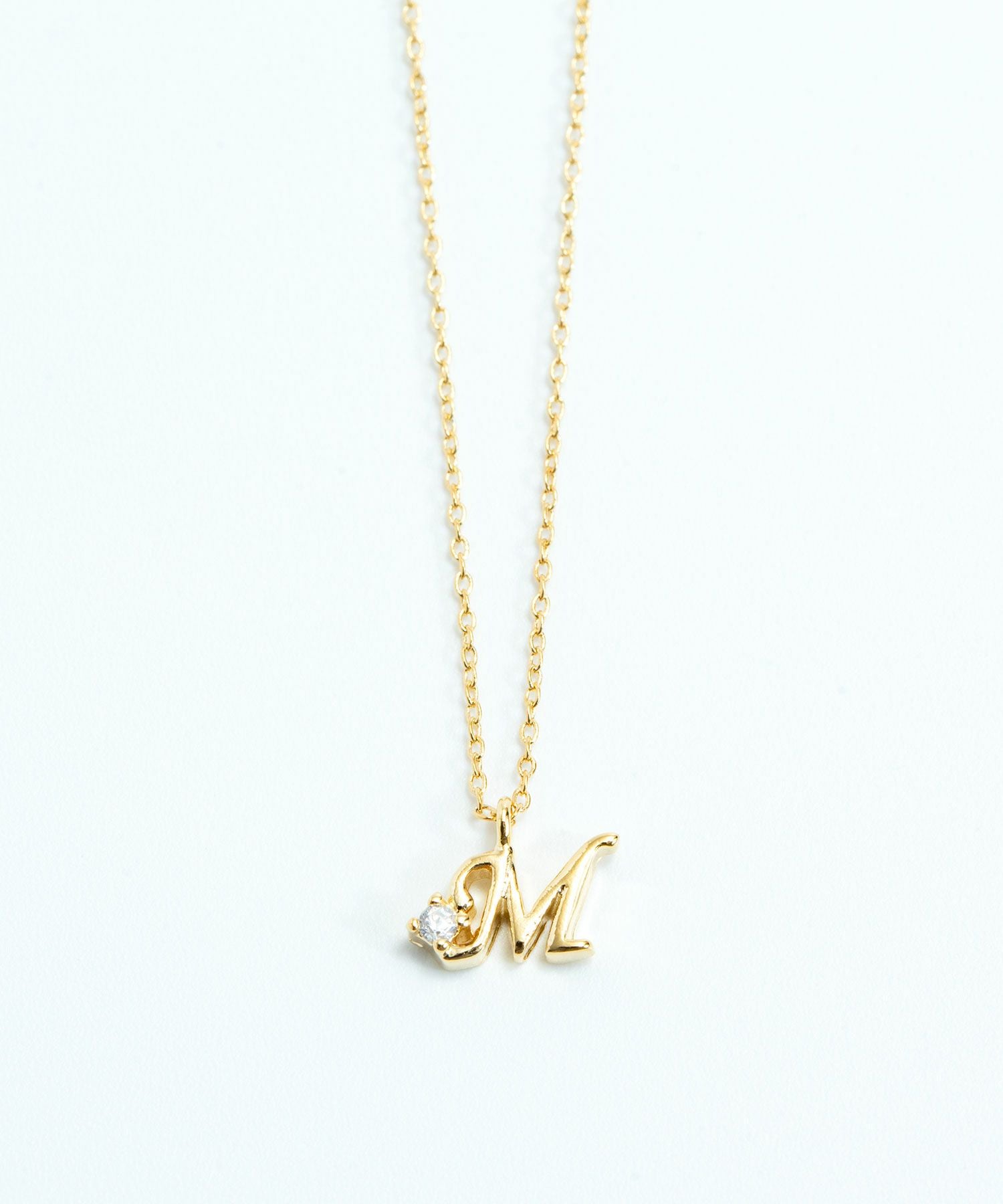 イニシャルネックレス