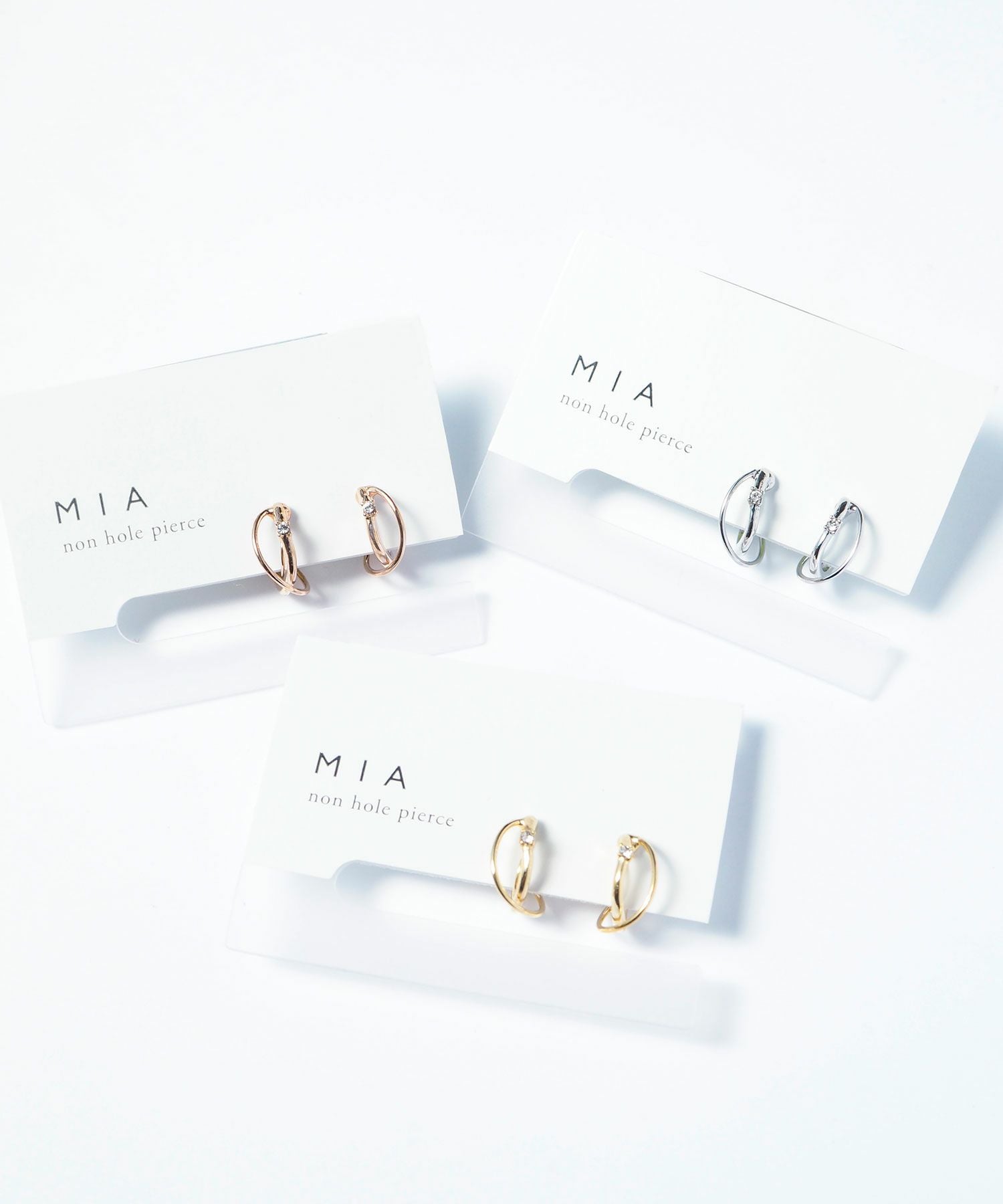 クロスフープノンホールイヤリング