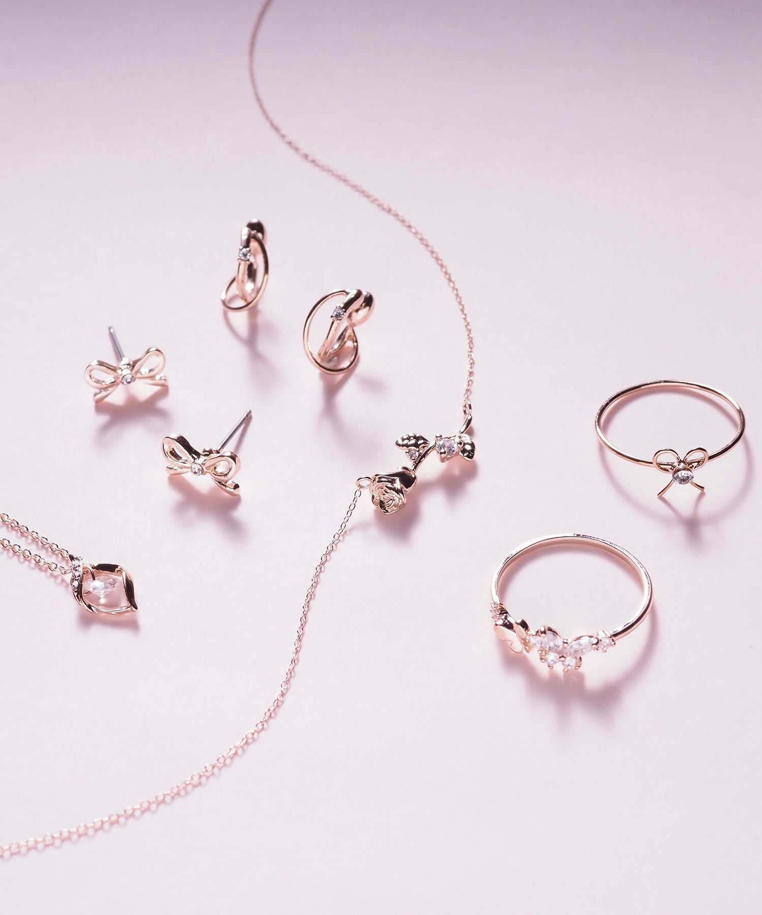 クロスフープノンホールイヤリング