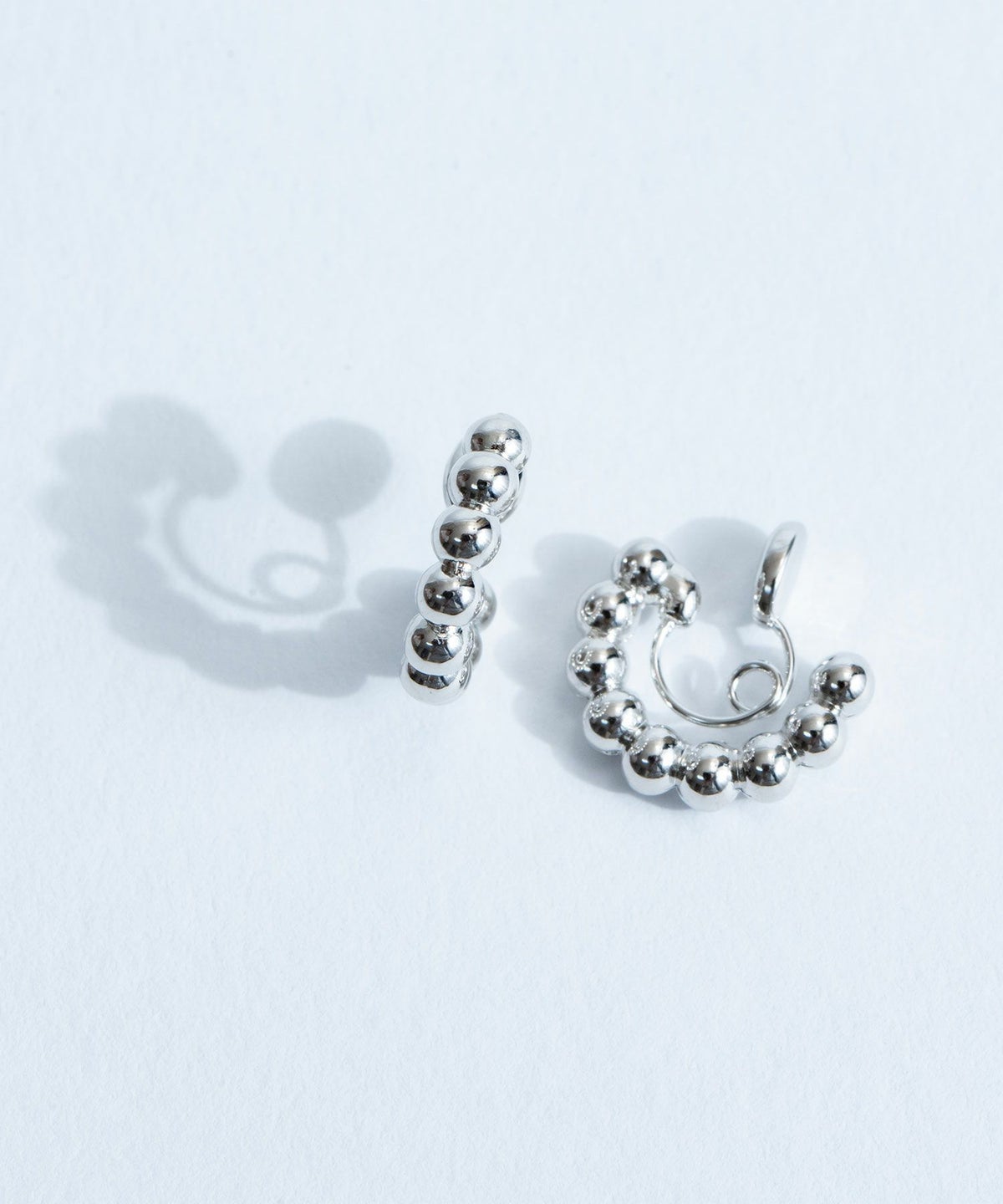 ボールメタルループフィットイヤリング