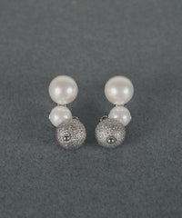 メタルボールミックスピアス【MUK voyalibre】