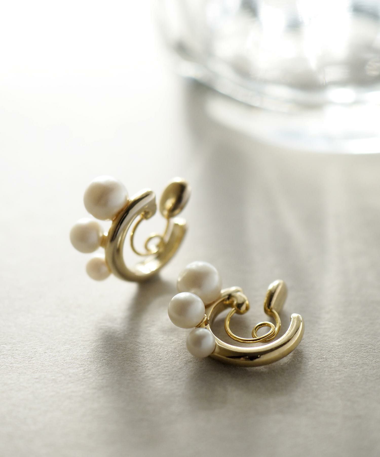 【web限定】ルミニュアンスパールループフィットイヤリング【Lumirise】