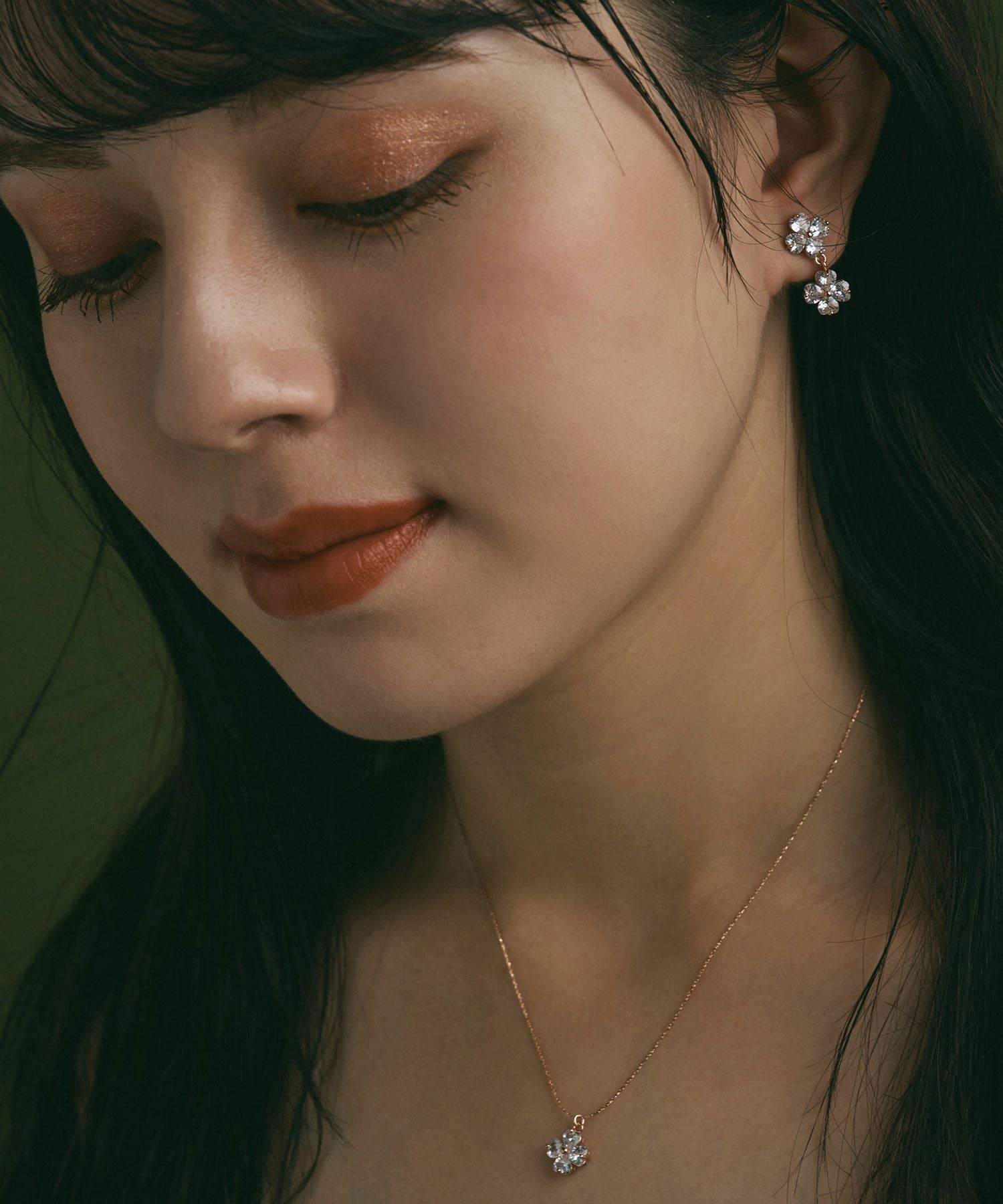 ピアス スクエアメタルオーバーラップピアス｜WOMEN｜250HAB56-369K｜AZUL BY