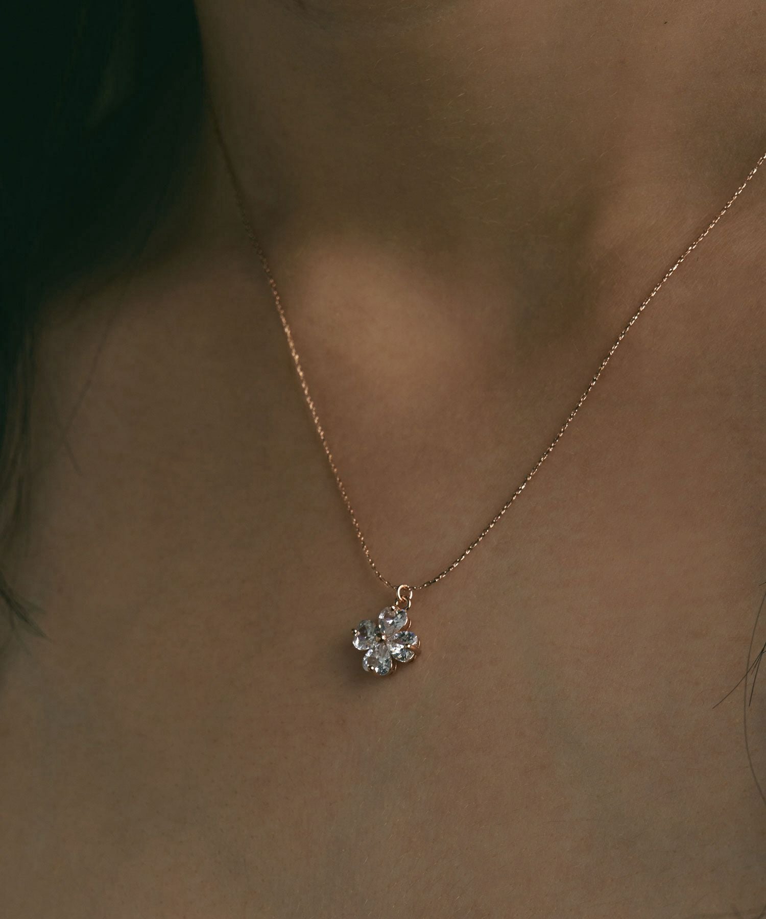 キュービックフラワーネックレス【Dahlia】