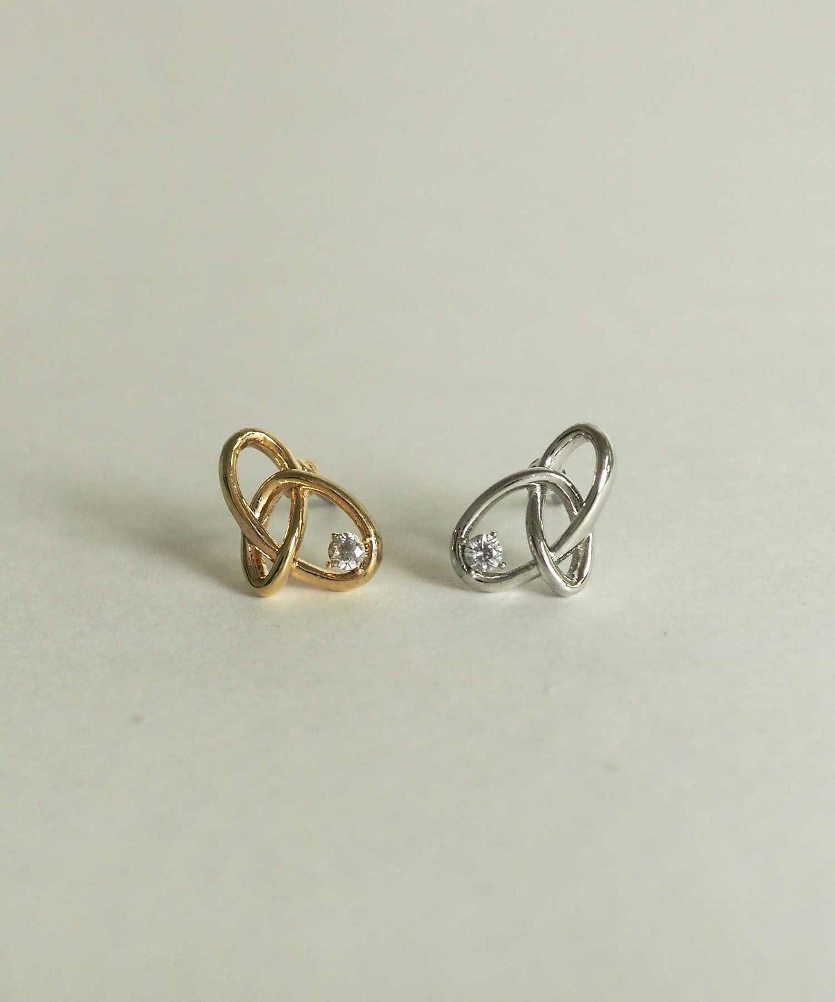 ピアネータピアス