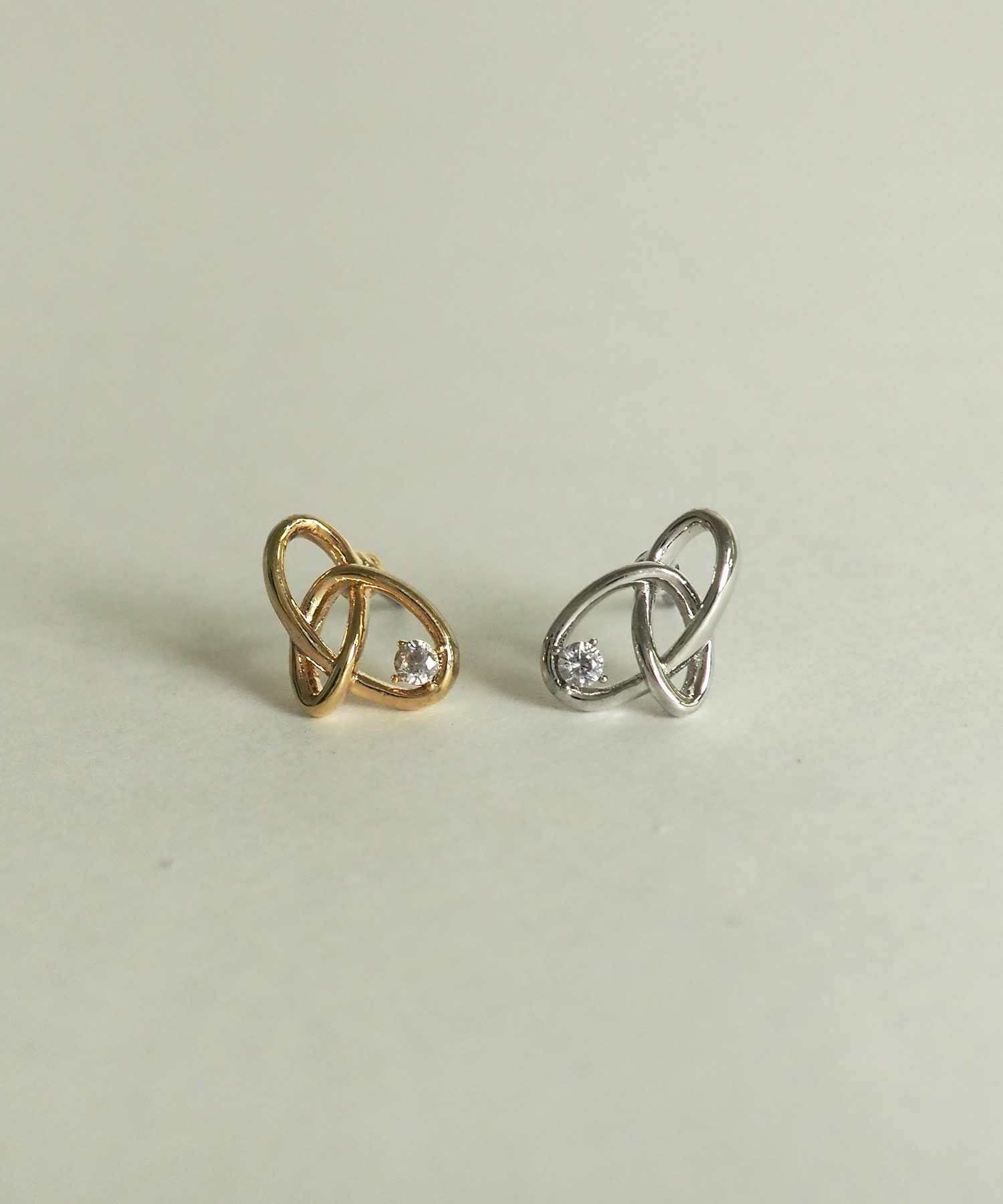 ピアネータピアス