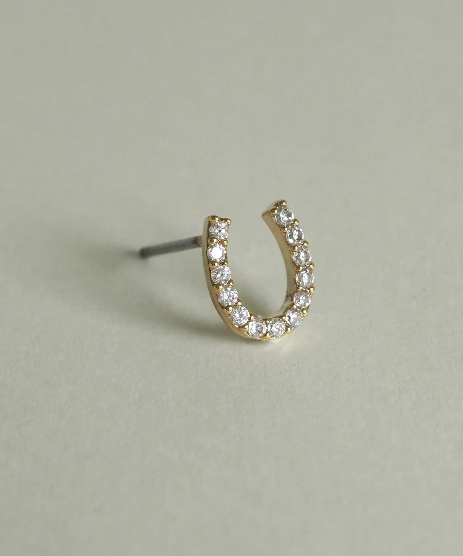 ホースシューキュービックピアス【MUK petite charme】