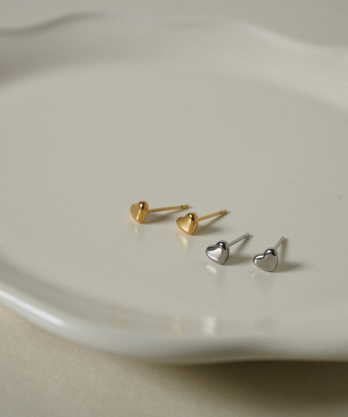 【web限定】ルミプチハートサージカルステンレスポストピアス【Lumirise】