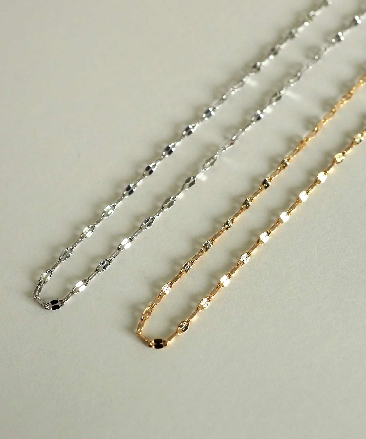 ペタルチェーンネックレス