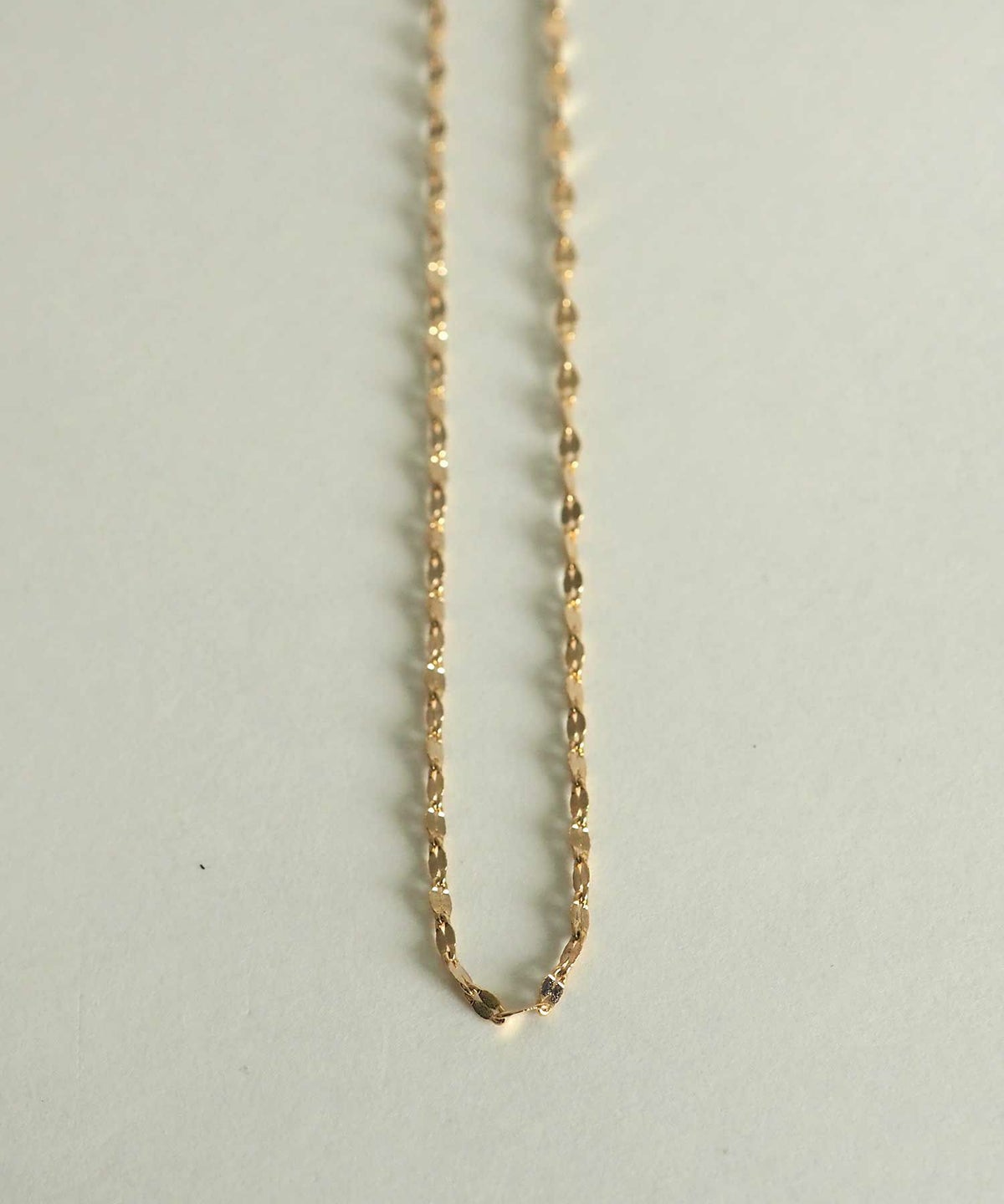 ペタルチェーンネックレス