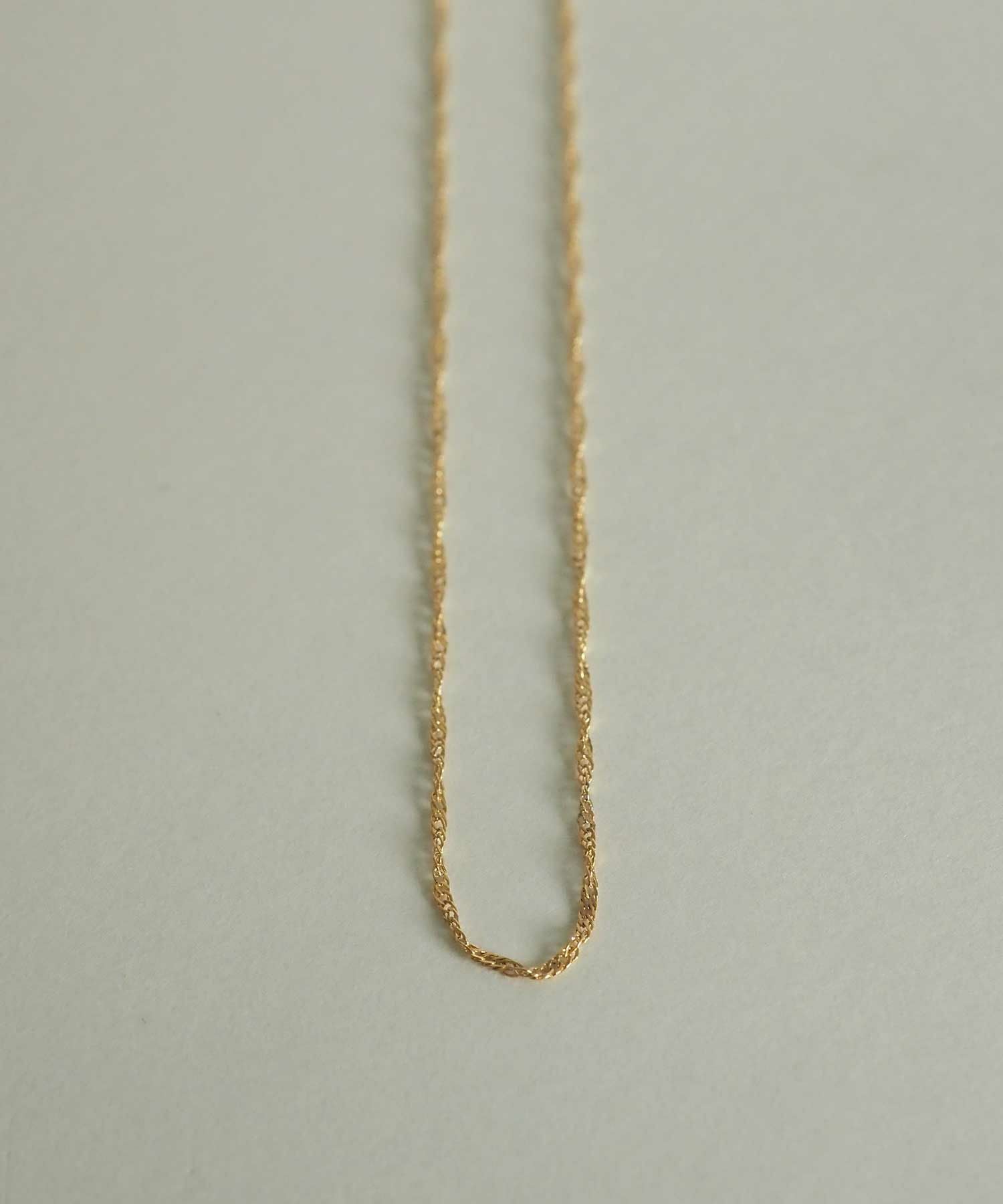 スクリューチェーンネックレス