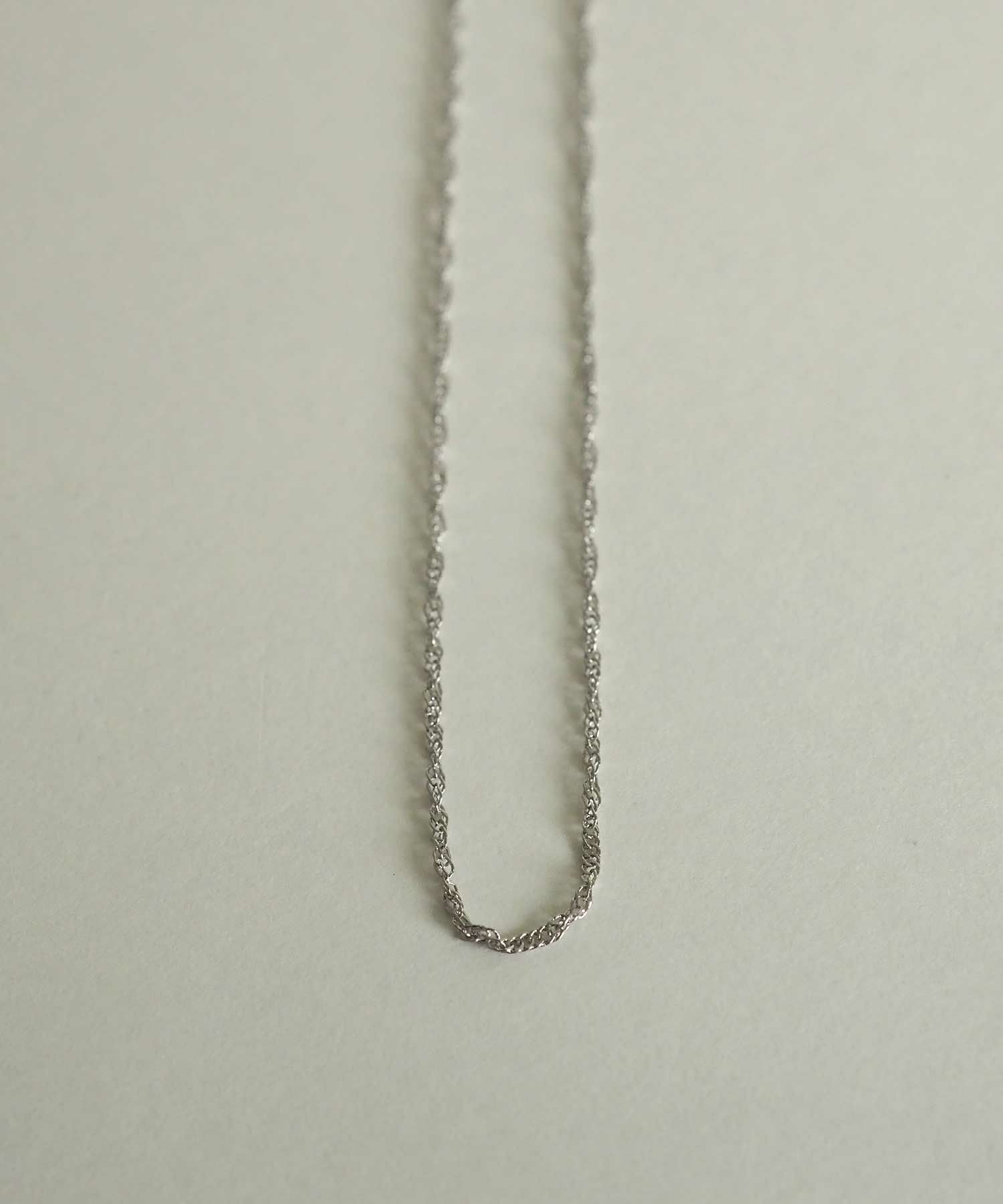 スクリューチェーンネックレス