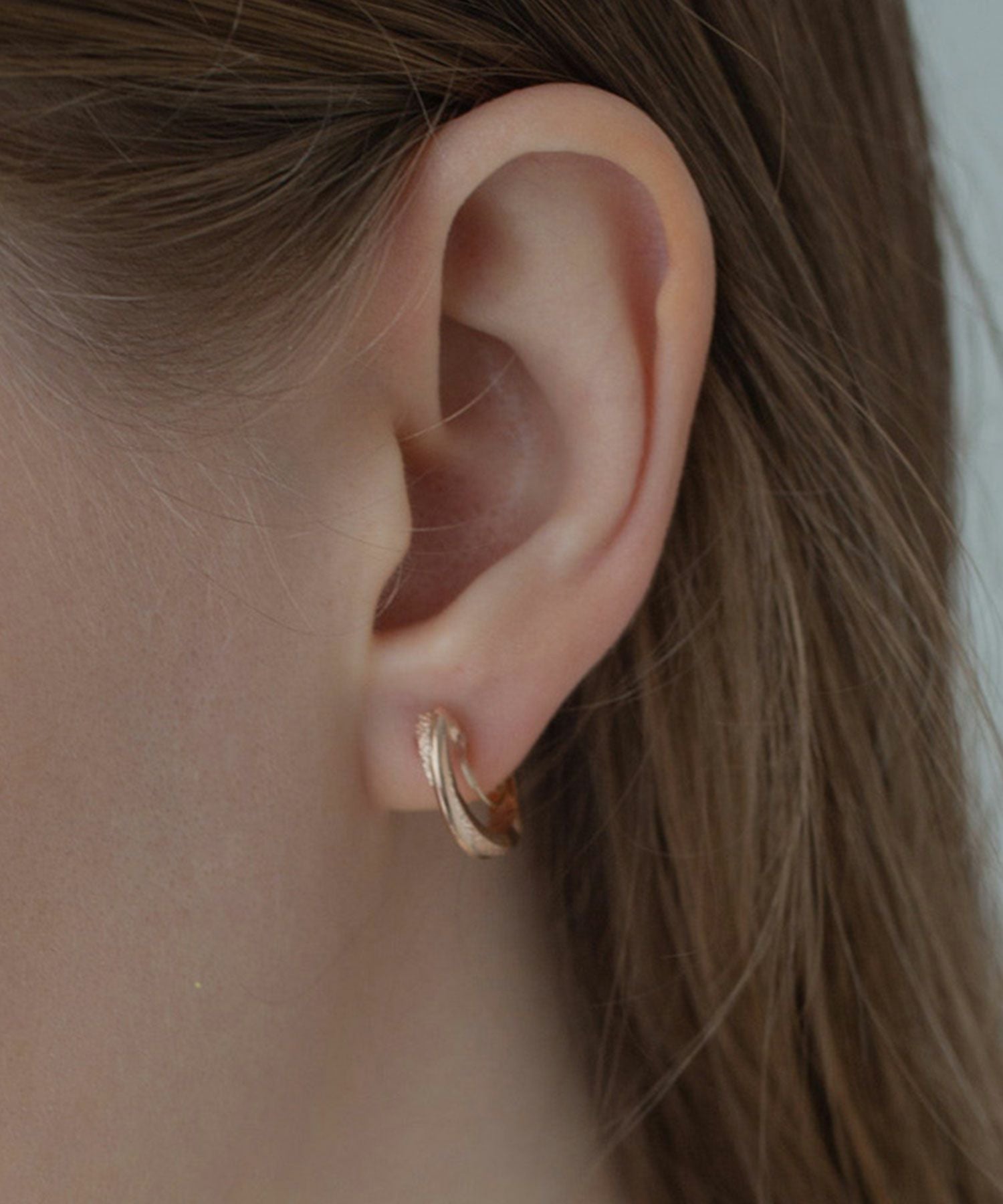 web限定】ルミスターダストクリスタルループフィットイヤリング