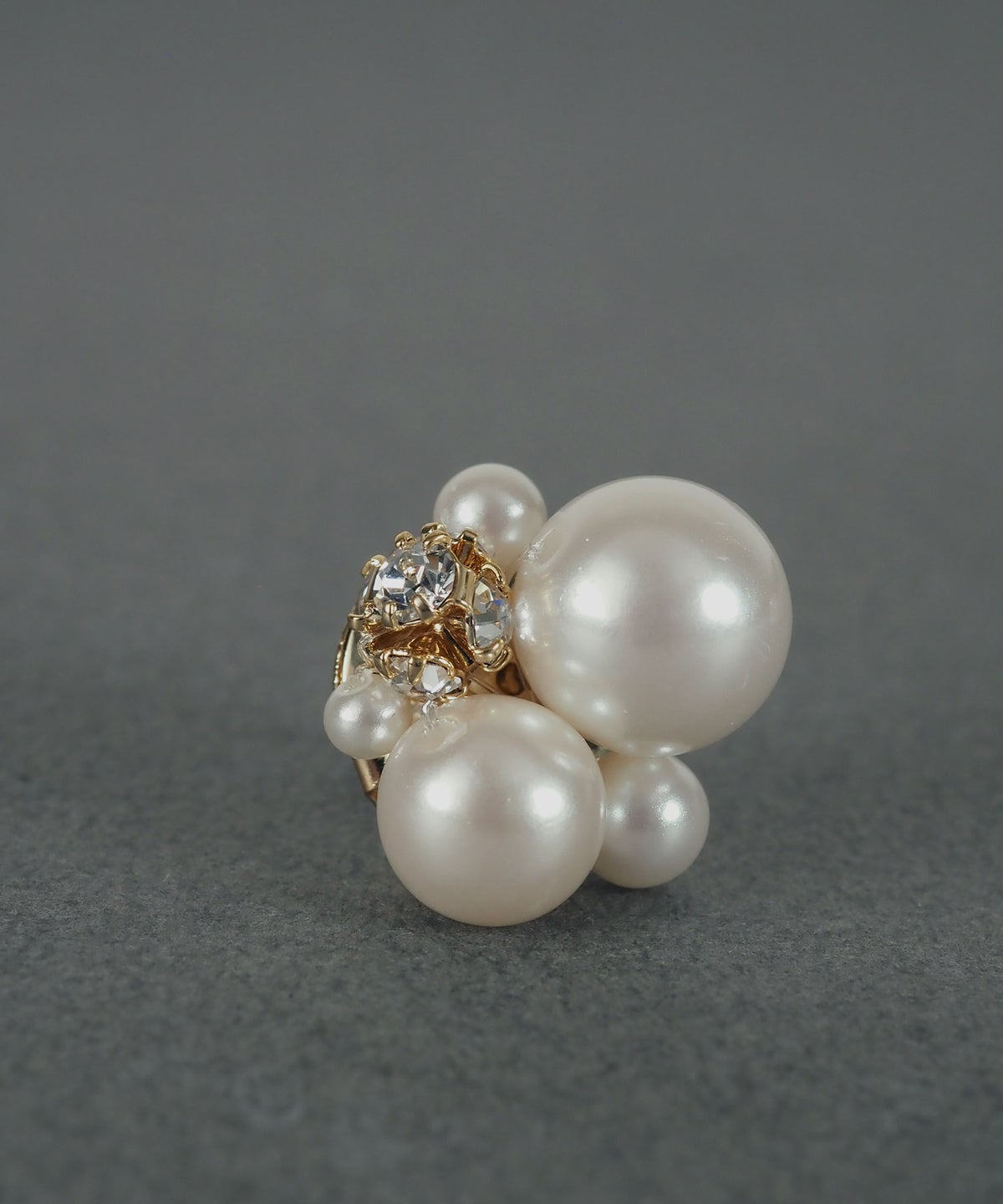 ボールストーンピアス【MUK voyalibre】