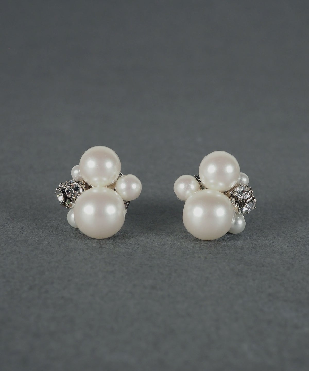 ボールストーンピアス【MUK voyalibre】