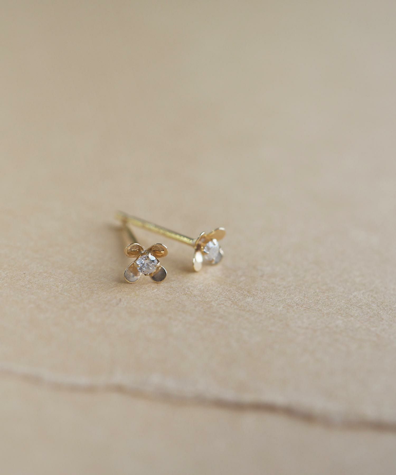 web限定】[K10]YGプチフロラダイヤモンドピアス | 【公式】MUK ONLINE