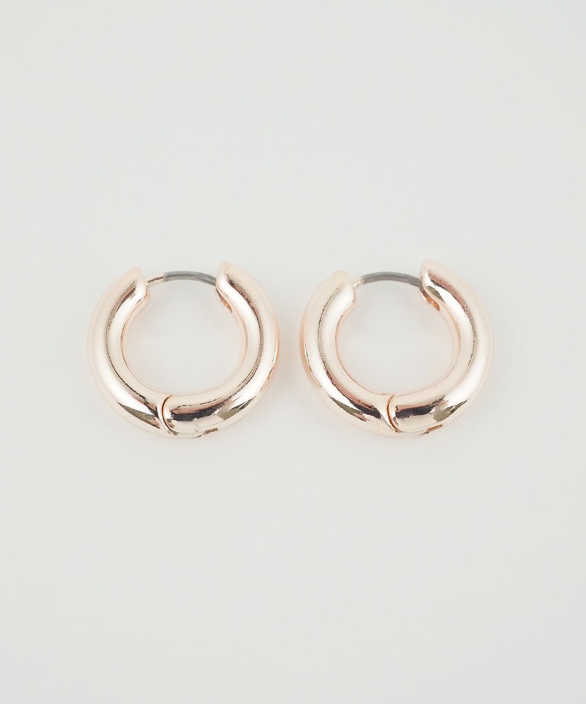 シックフープサージカルステンレスポストピアス