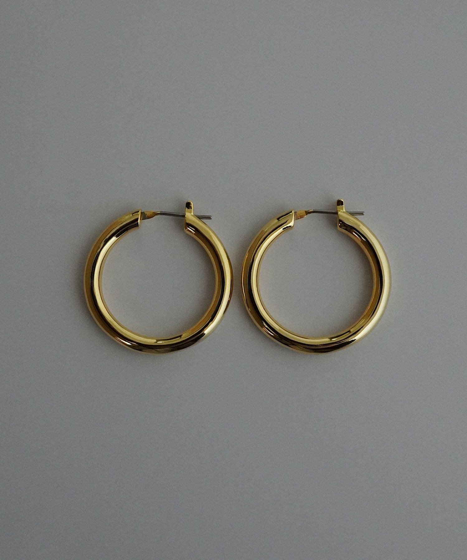 SleekアークシェイプフープピアスL