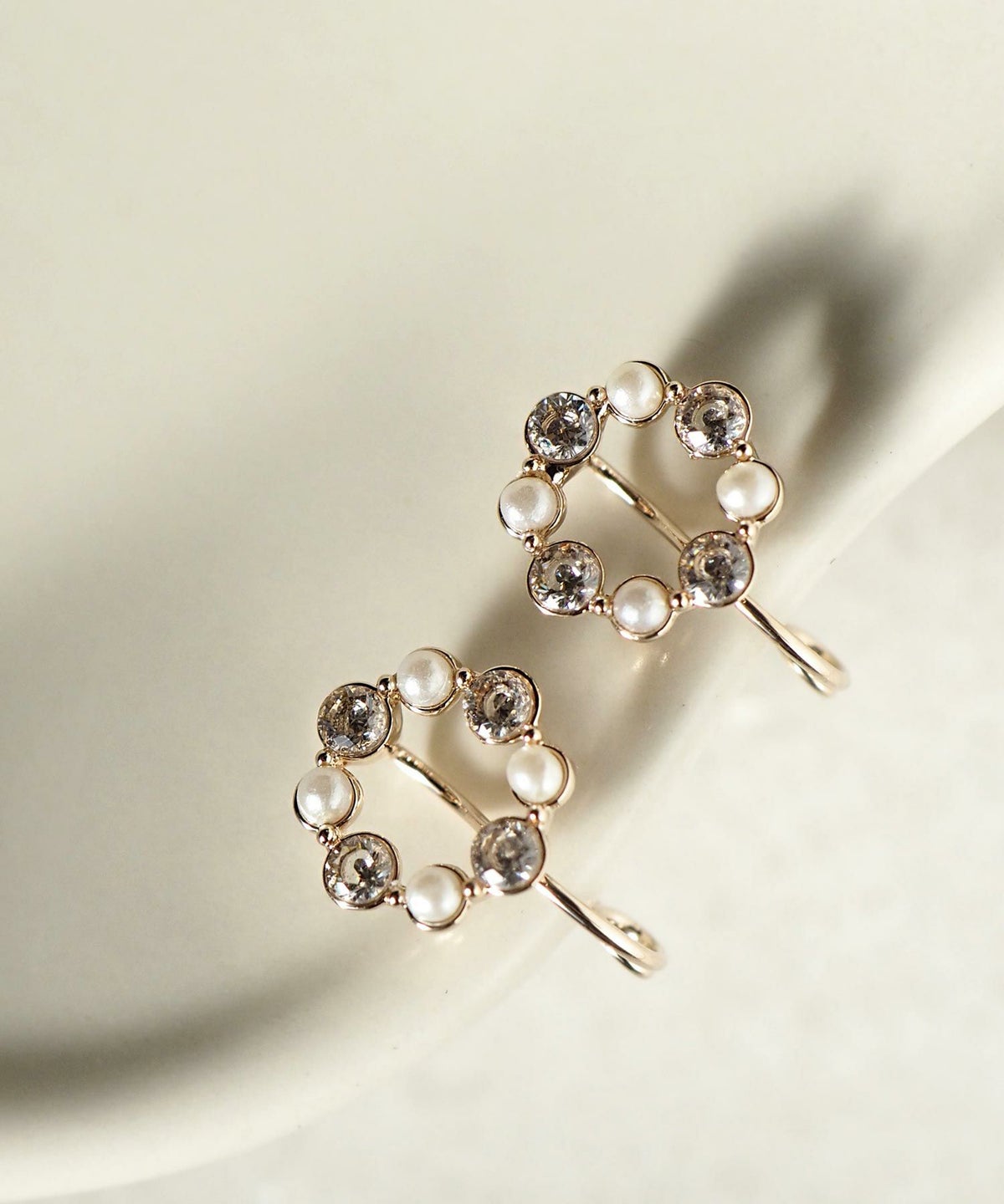 【web限定】ルミビジューリングループフィットイヤリング【Lumirise】