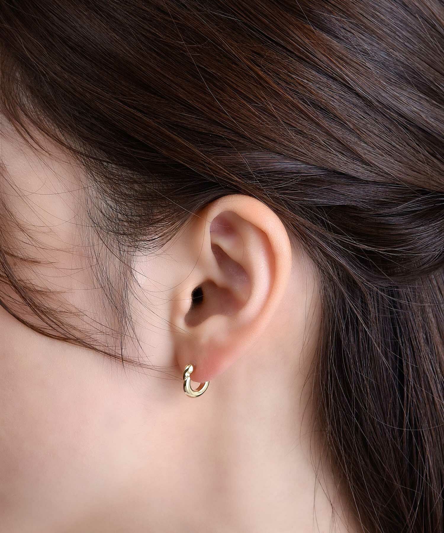 【web限定】ルミグロスフープセラミックポストピアス【Lumirise】