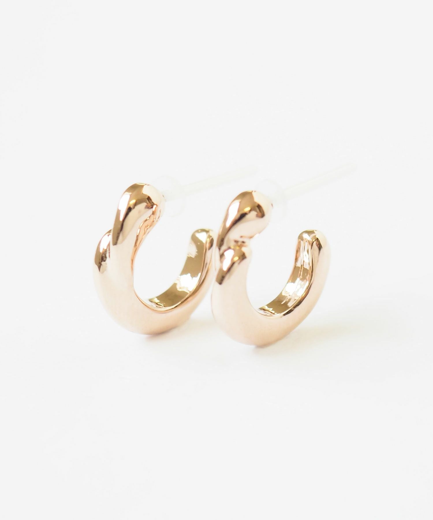 【web限定】ルミグロスフープセラミックポストピアス【Lumirise】