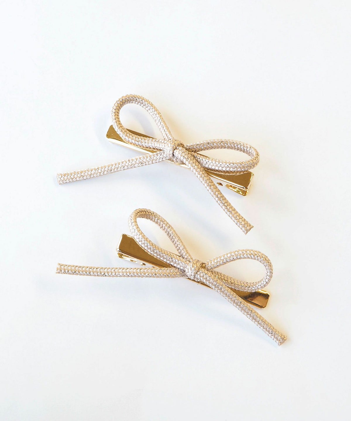 紐リボンクリップ