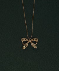 キュービックリボンネックレス