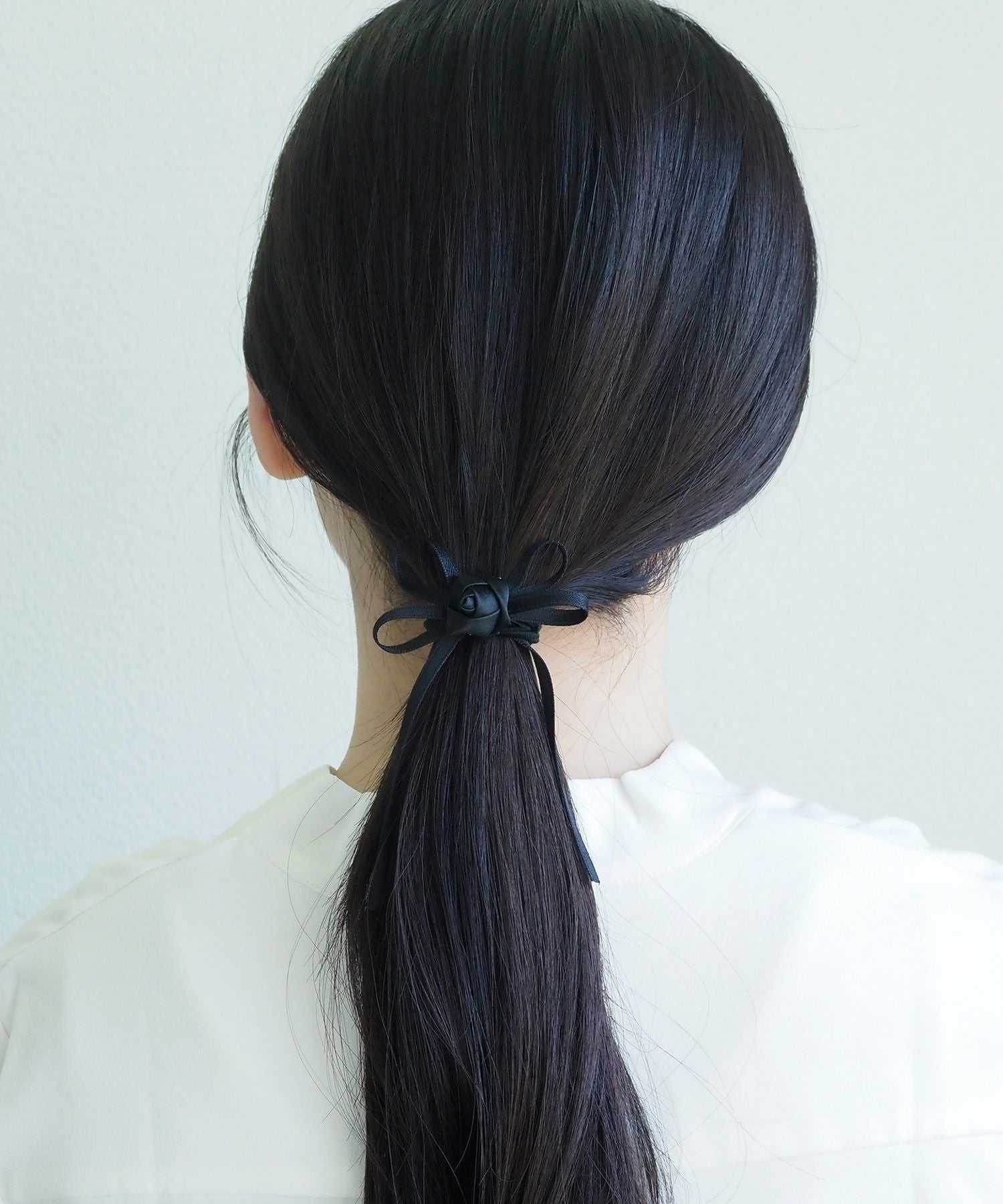 センターローズリボンポニー