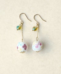 ゆらゆらとんぼ玉ピアス