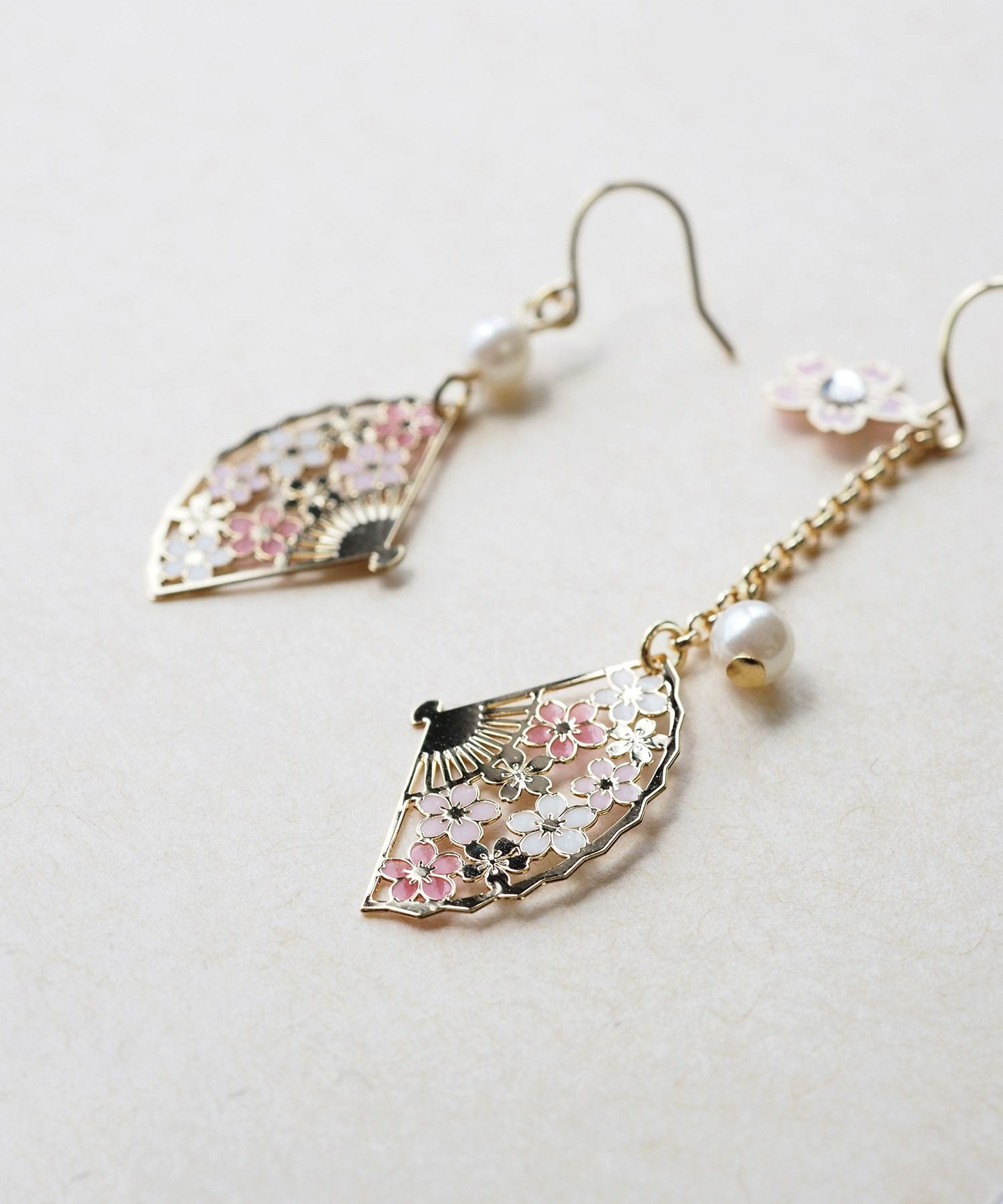 新品 高級扇子 髪ゴム ピアス セット ピアス アクセサリー 扇子 桜 鶴 蝶 鳥居 鯉 金魚 巾着 紙風船 富士山