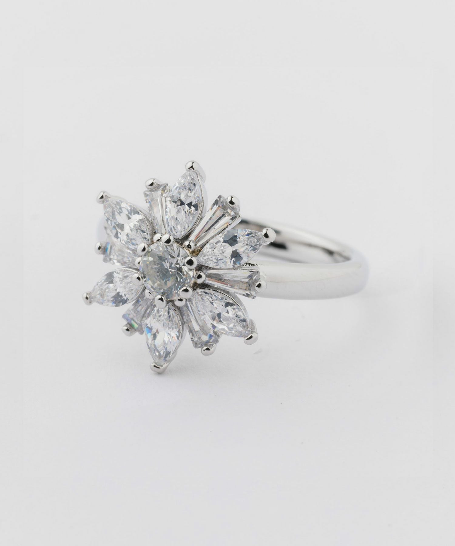 ジルコニアダリアフラワーリング【Dahlia】 | 【公式】MUK ONLINE SHOP