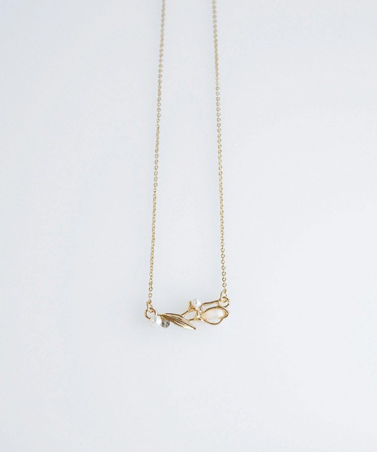 チューリップラインネックレス