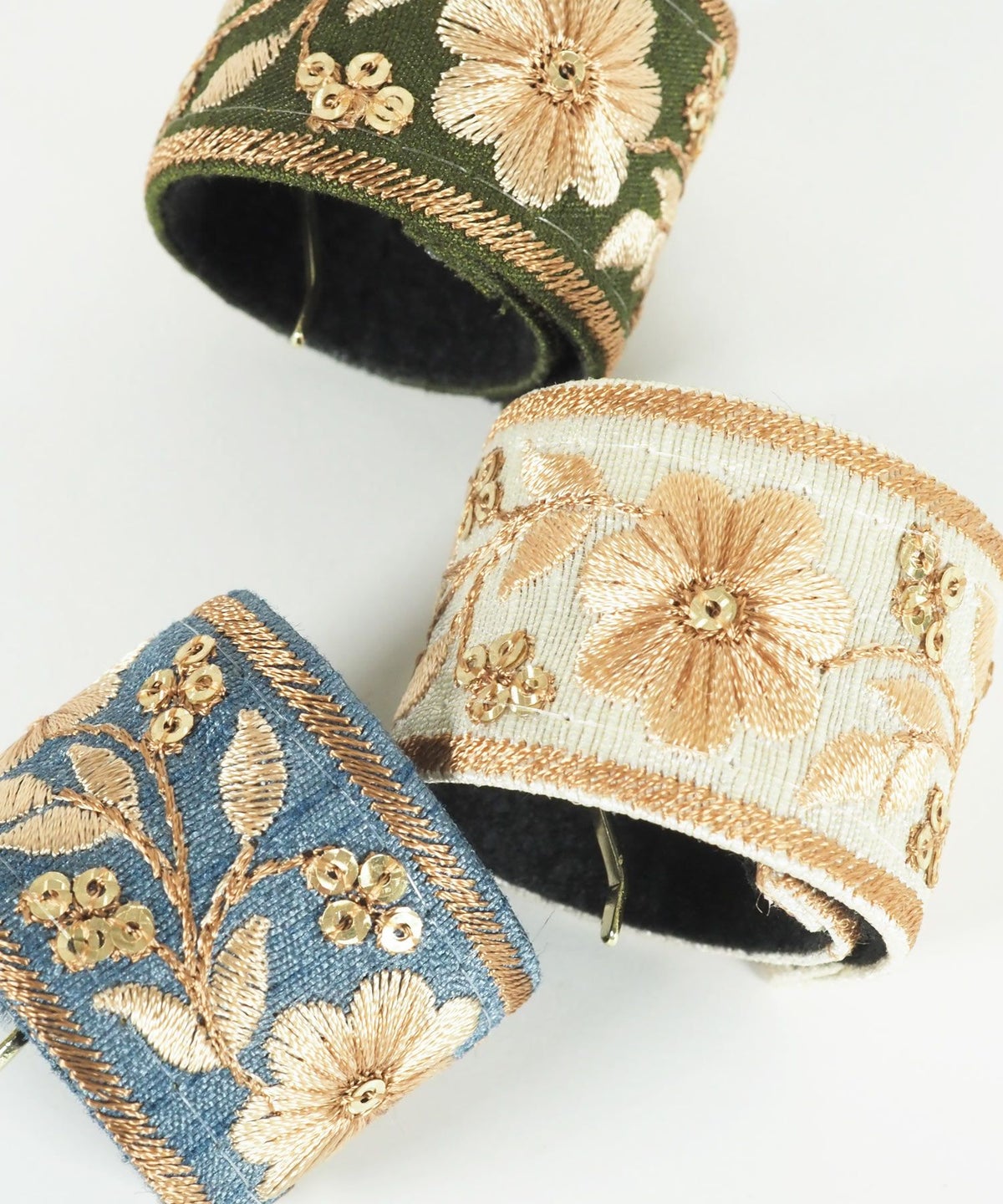 くるっとまきつくインド刺フック付きシュフィー