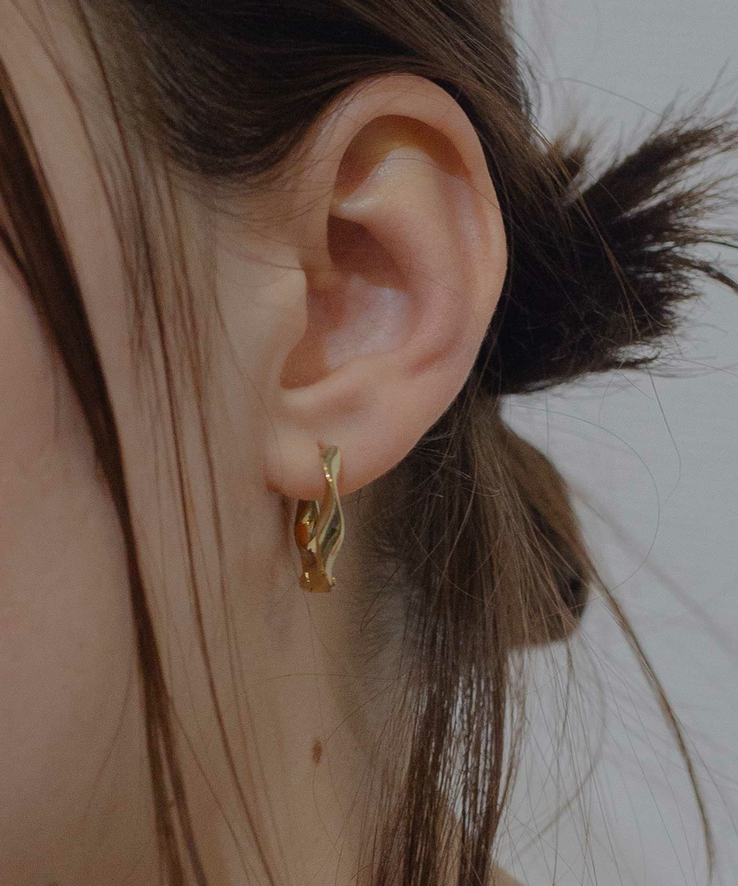 ツイストスプリングフープピアス | 【公式】MUK ONLINE SHOP｜人気