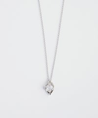 マーキスシャイニングストーンネックレス