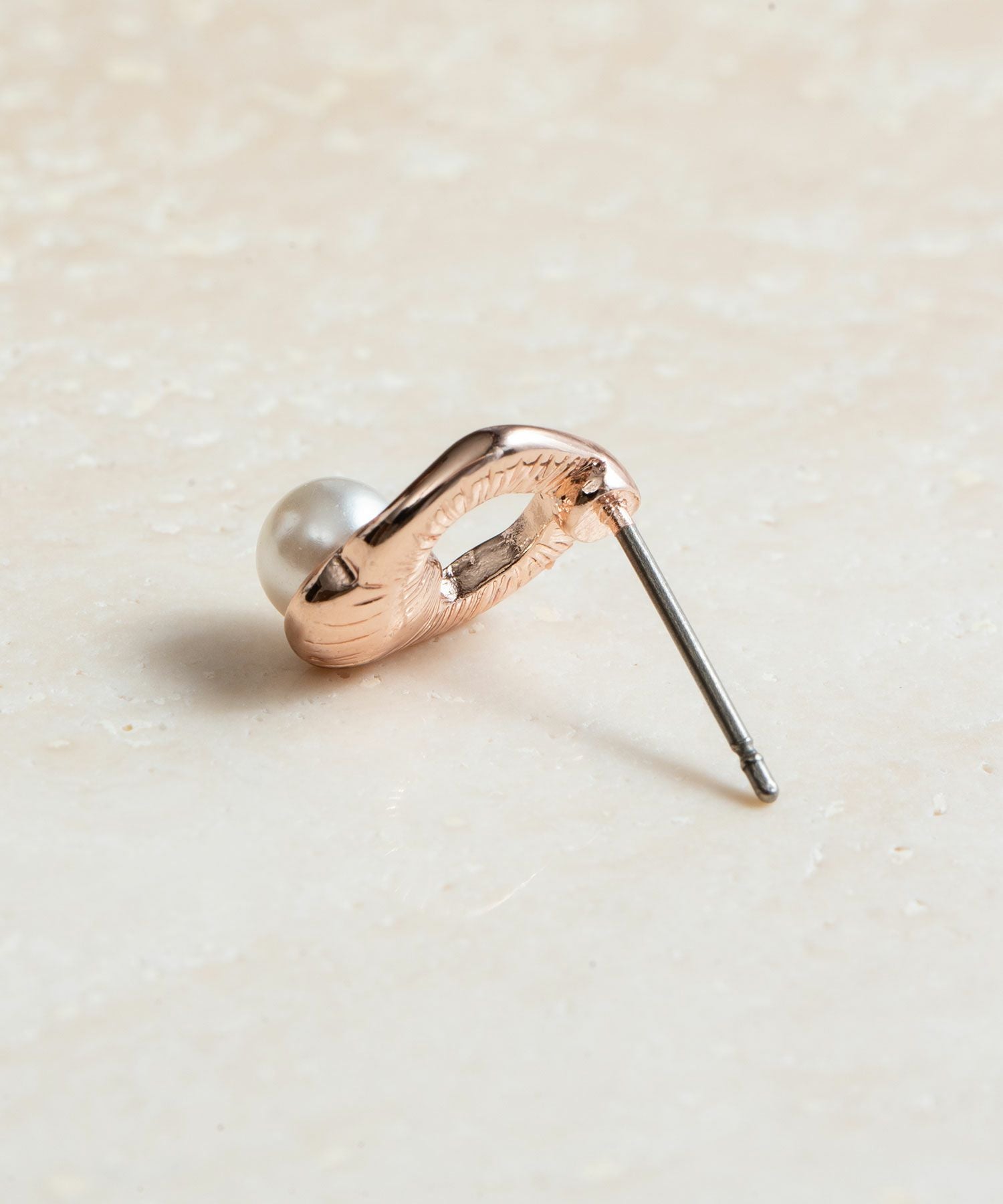 ニュアンスパールピュアチタンポストピアス