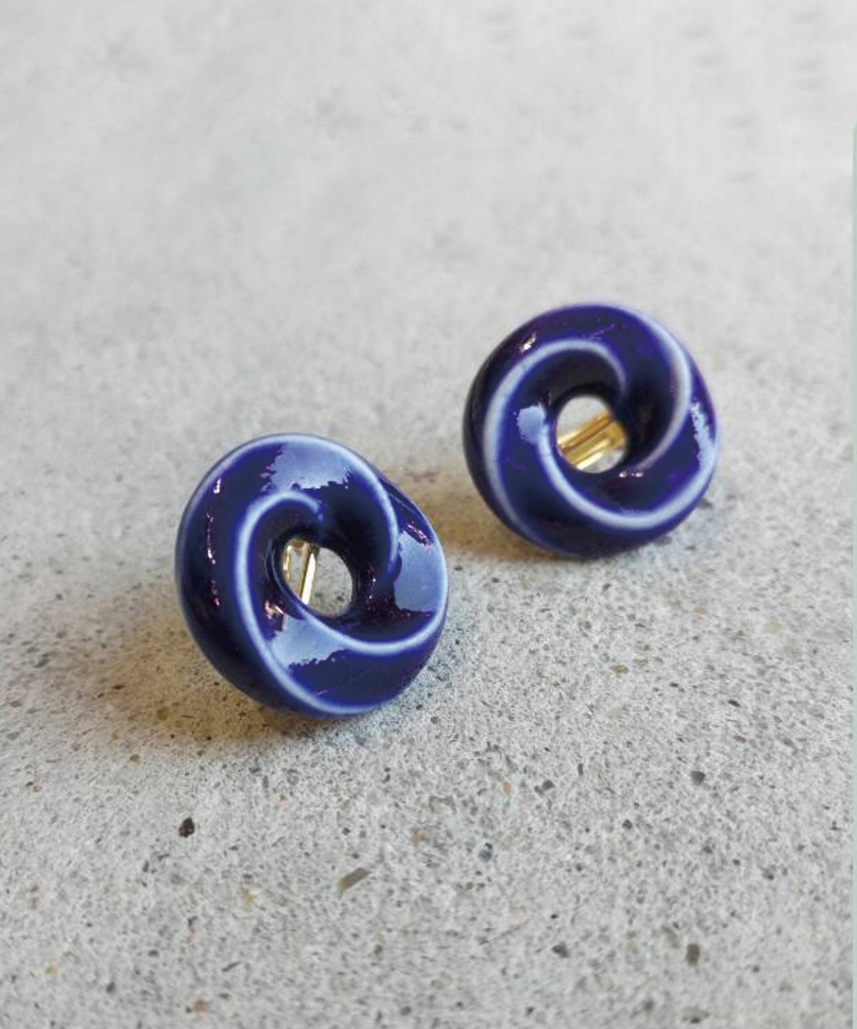 美濃焼タイルくるりイヤリング【七窯社】