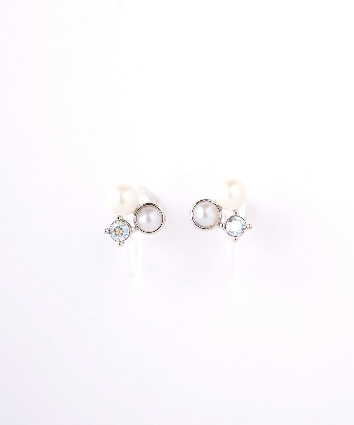 パールストーン樹脂ノンホールイヤリング