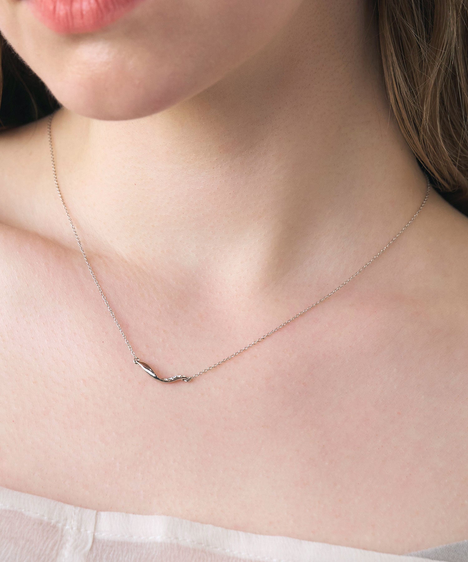 【web限定】ルミツイストバーストーンネックレス【Lumirise】