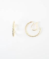 【web限定】ルミシャイニースリムフープノンホールイヤリング【Lumirise】