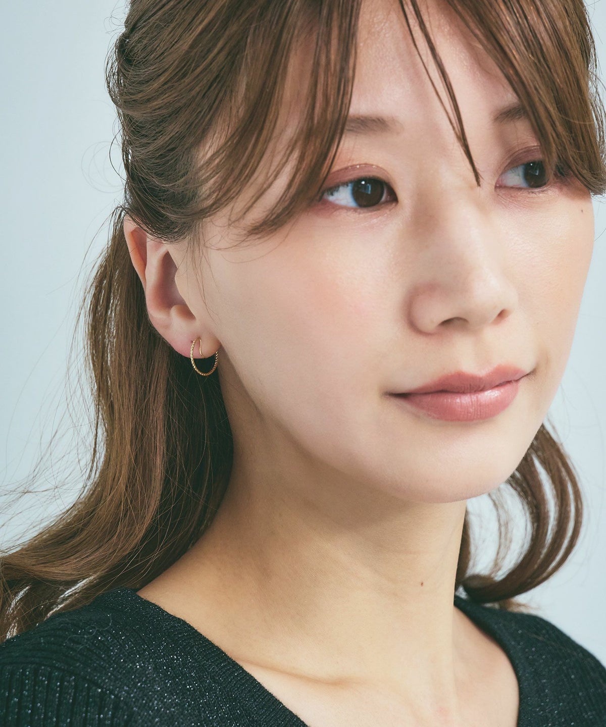 【web限定】ルミシャイニースリムフープノンホールイヤリング【Lumirise】