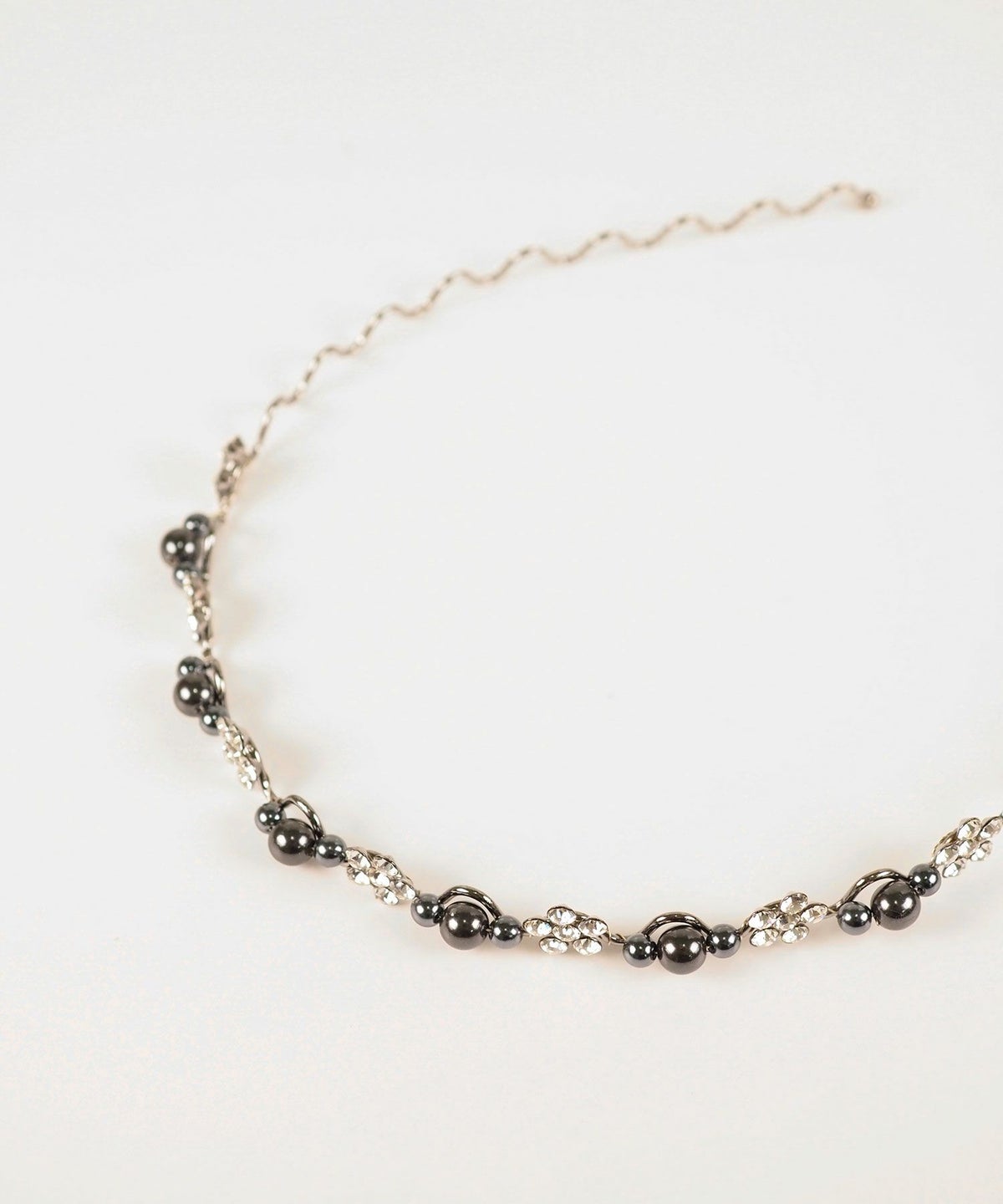 パールフラワービジューカチューシャ