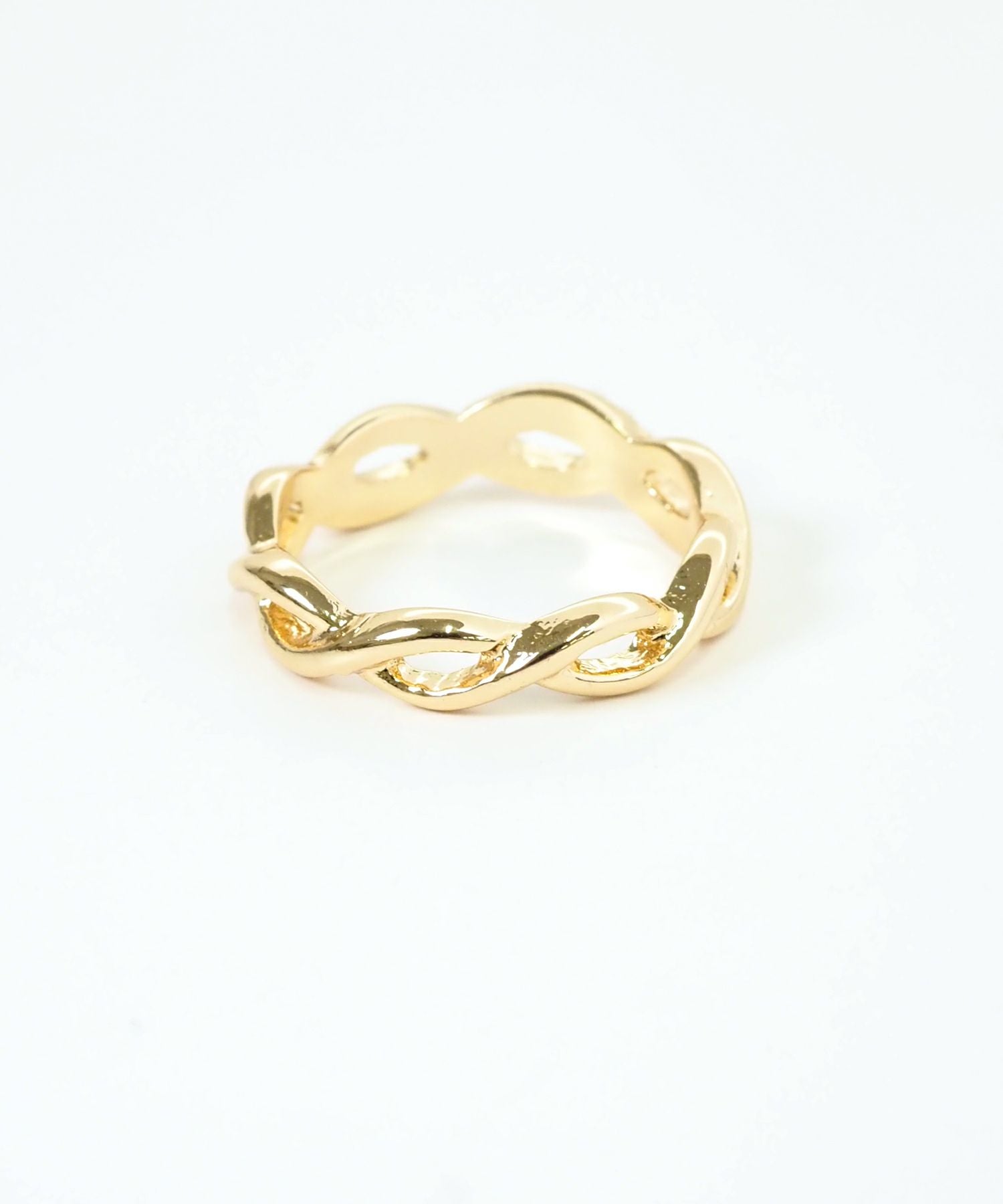 パールラインツイストリング