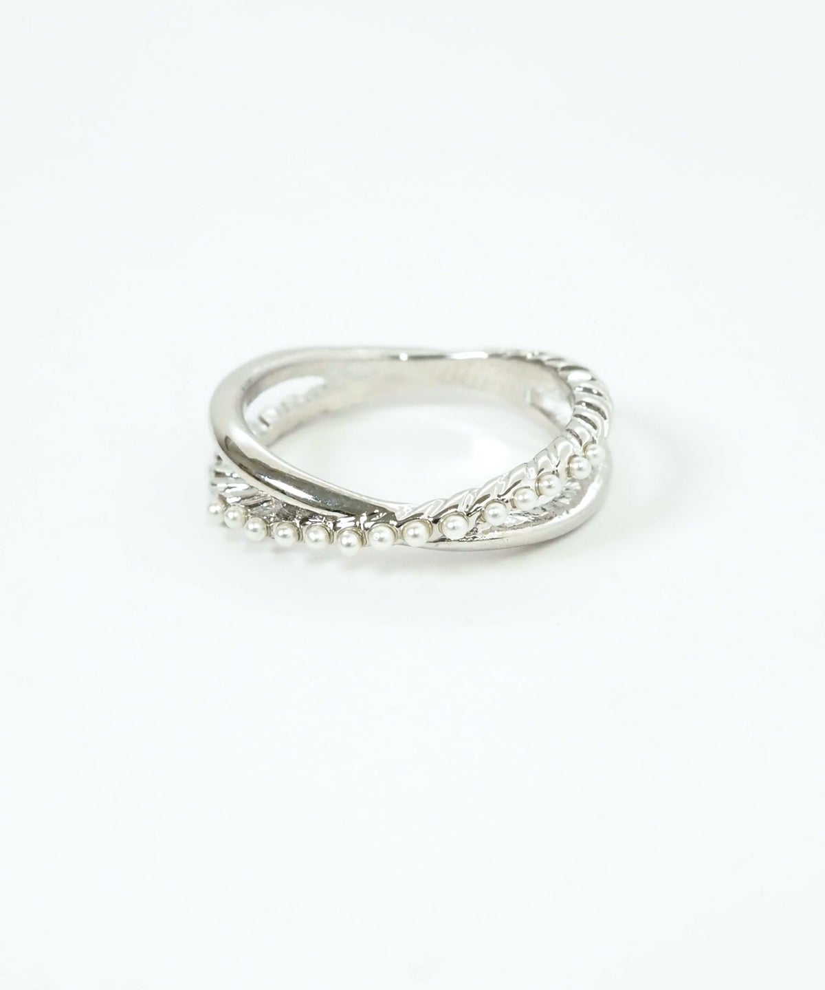 パールラインクロスリング