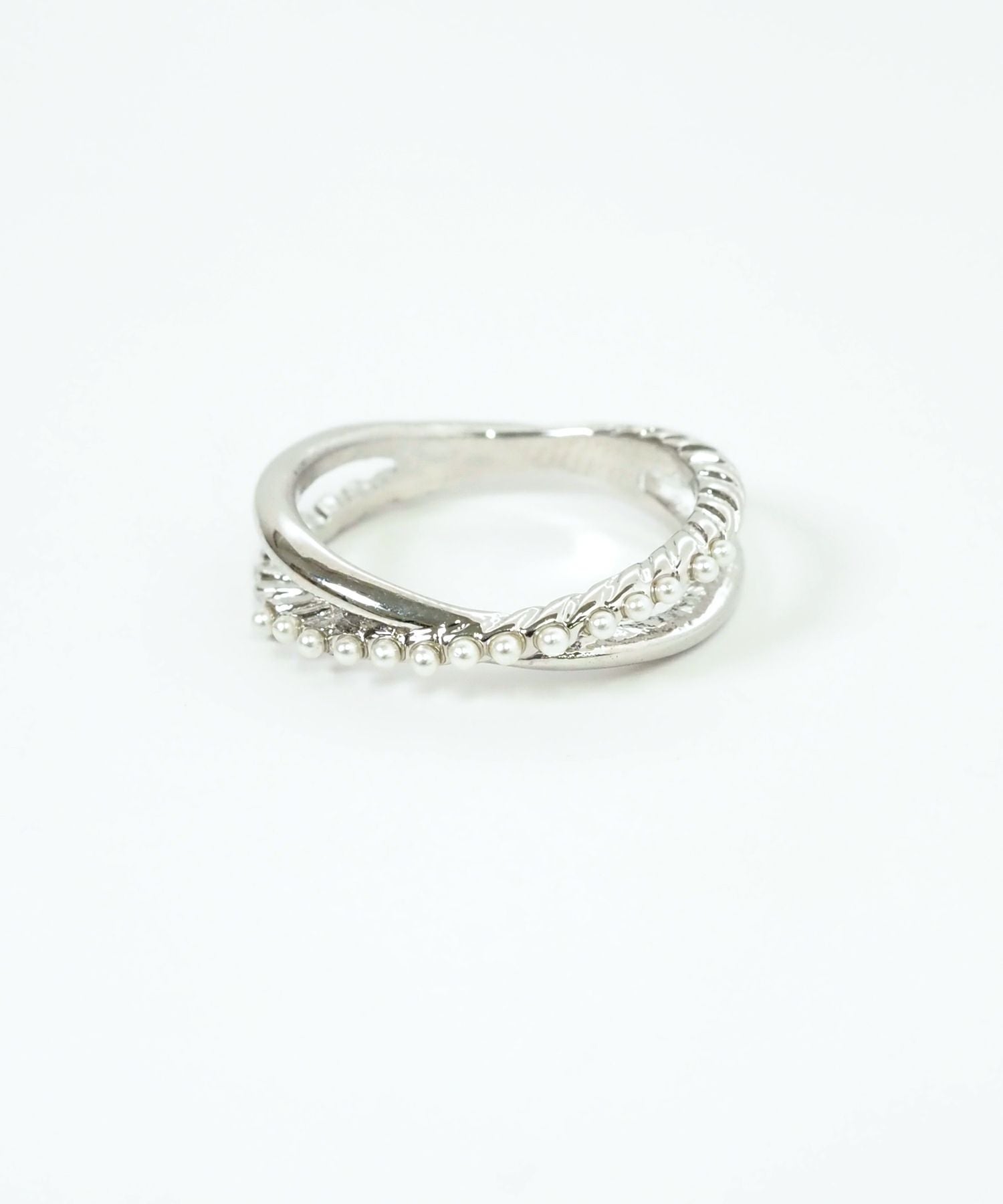 パールラインクロスリング